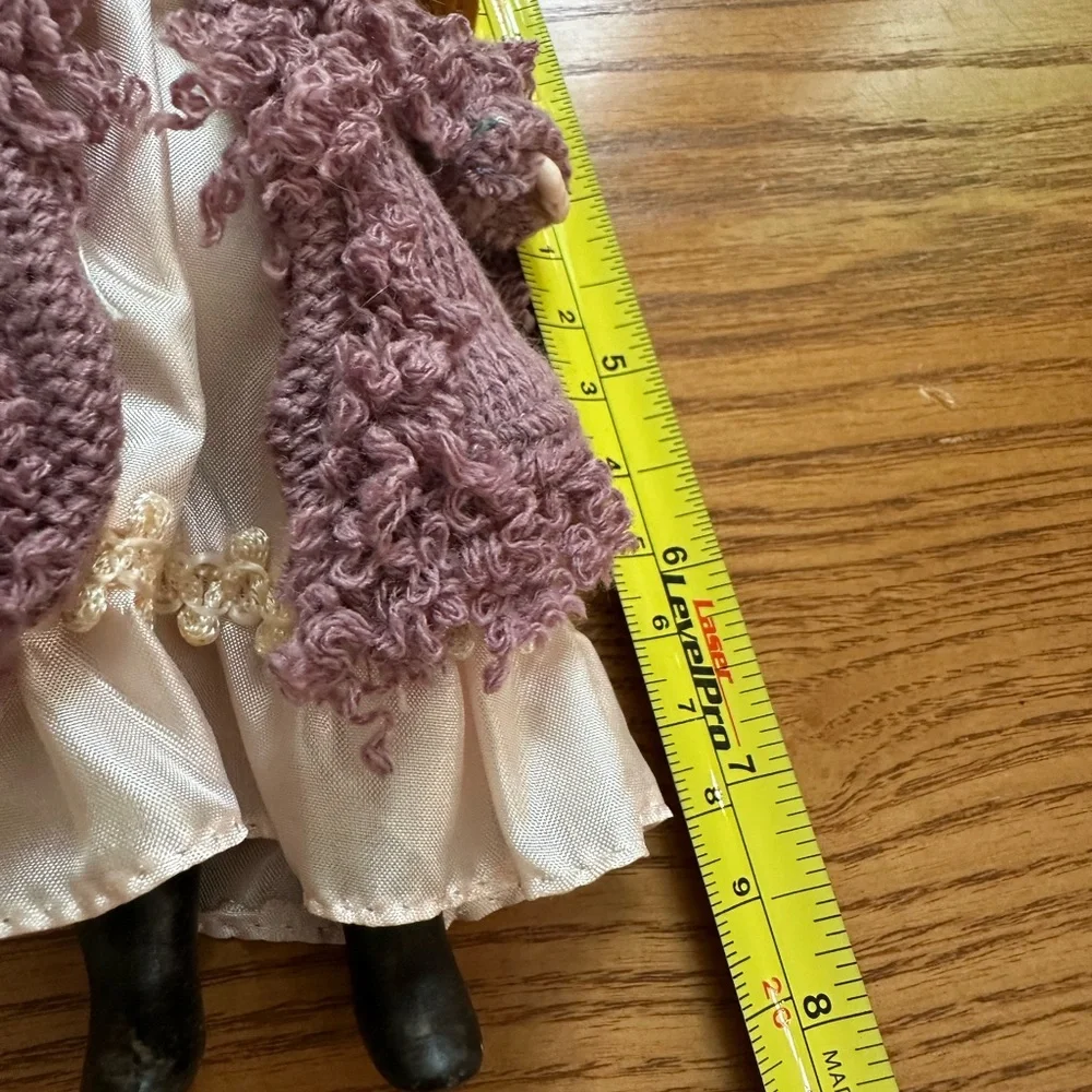 Vintage Les Poulees de Madi Hand Painted Porcelain Doll 8” VGUC